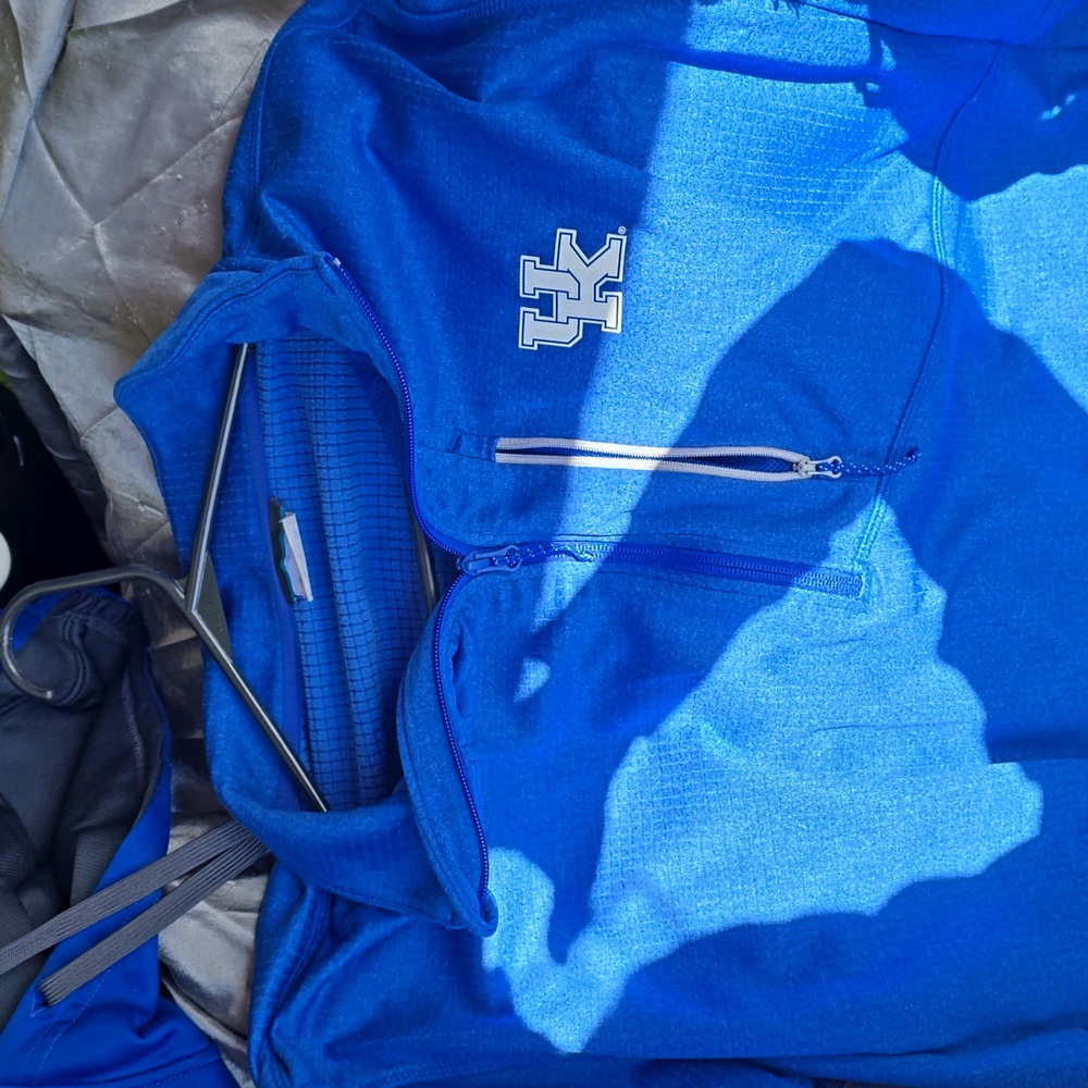 KY pullover